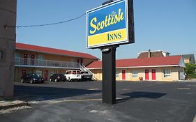 Scottish Inn Near The Falls And Casino